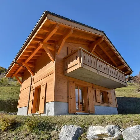 Chalet Le Cerf - Newly Build - Wow Views! לה צומאז